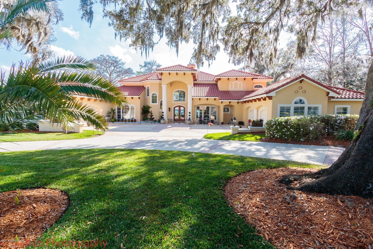 Front facade — Mandarin coastal build